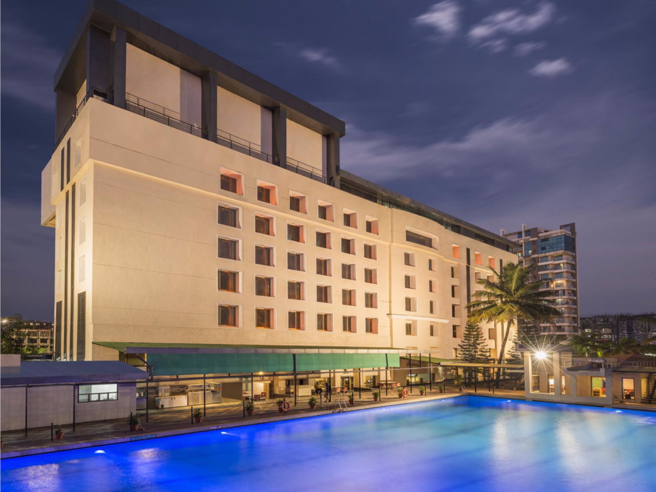 Gcc And Club Hotel