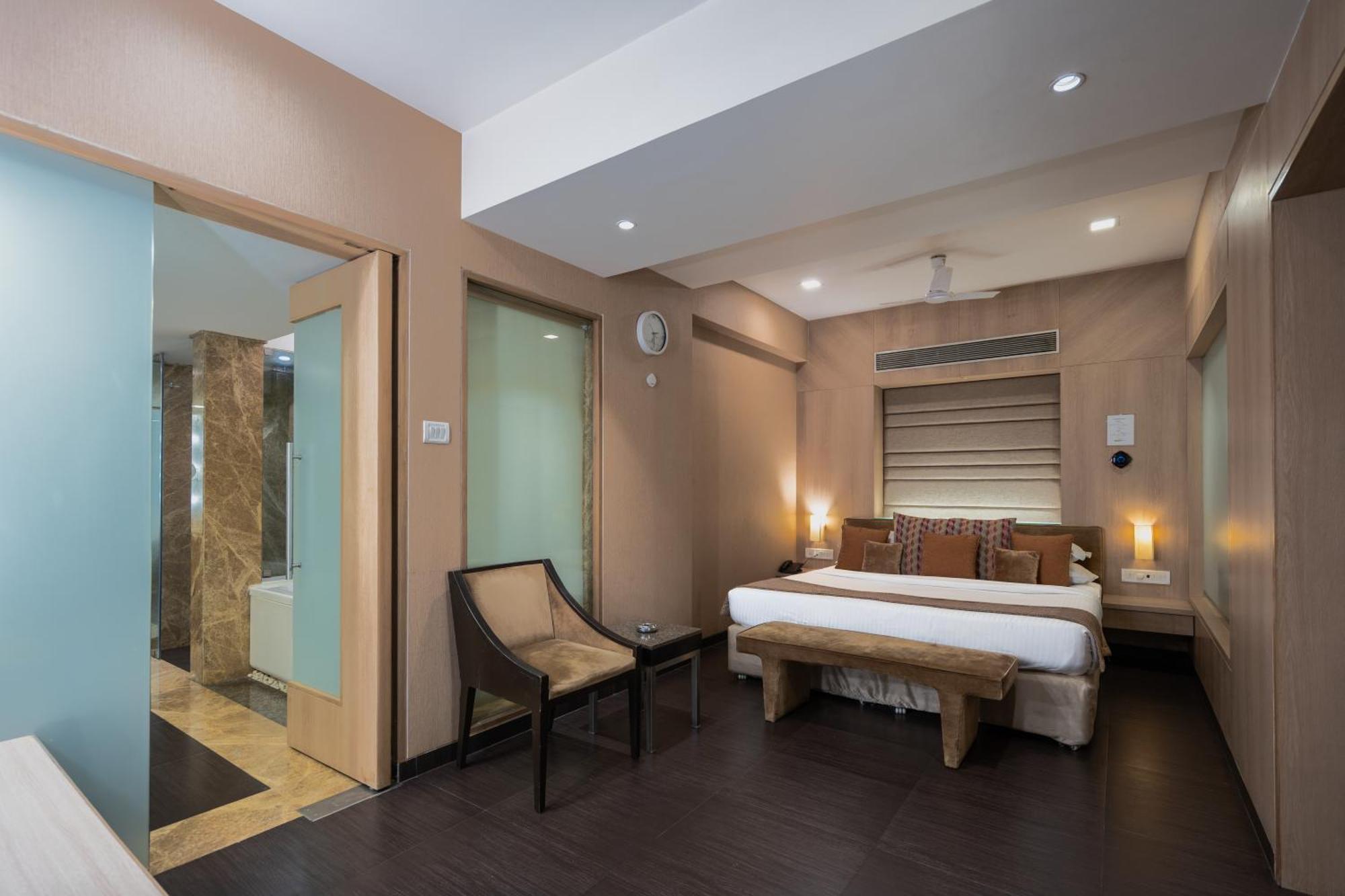 Hotel Gcc And Club Mira-Bhayandar