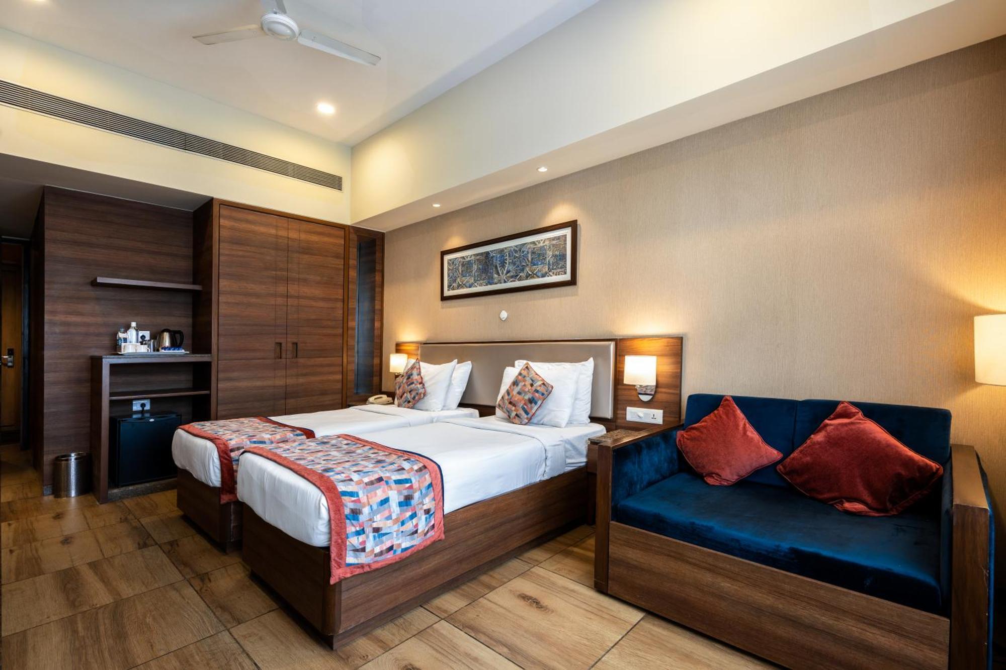 Gcc And Club 4* Mira-Bhayandar