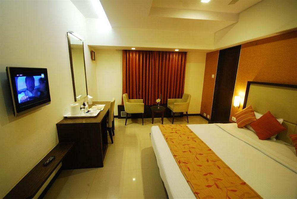 Hotel Gcc And Club