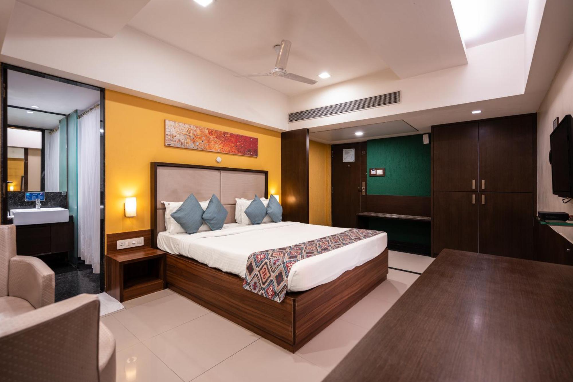 Gcc And Club 4* Mira-Bhayandar